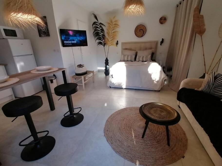 Superbe Studio Ethnique * Hyeres